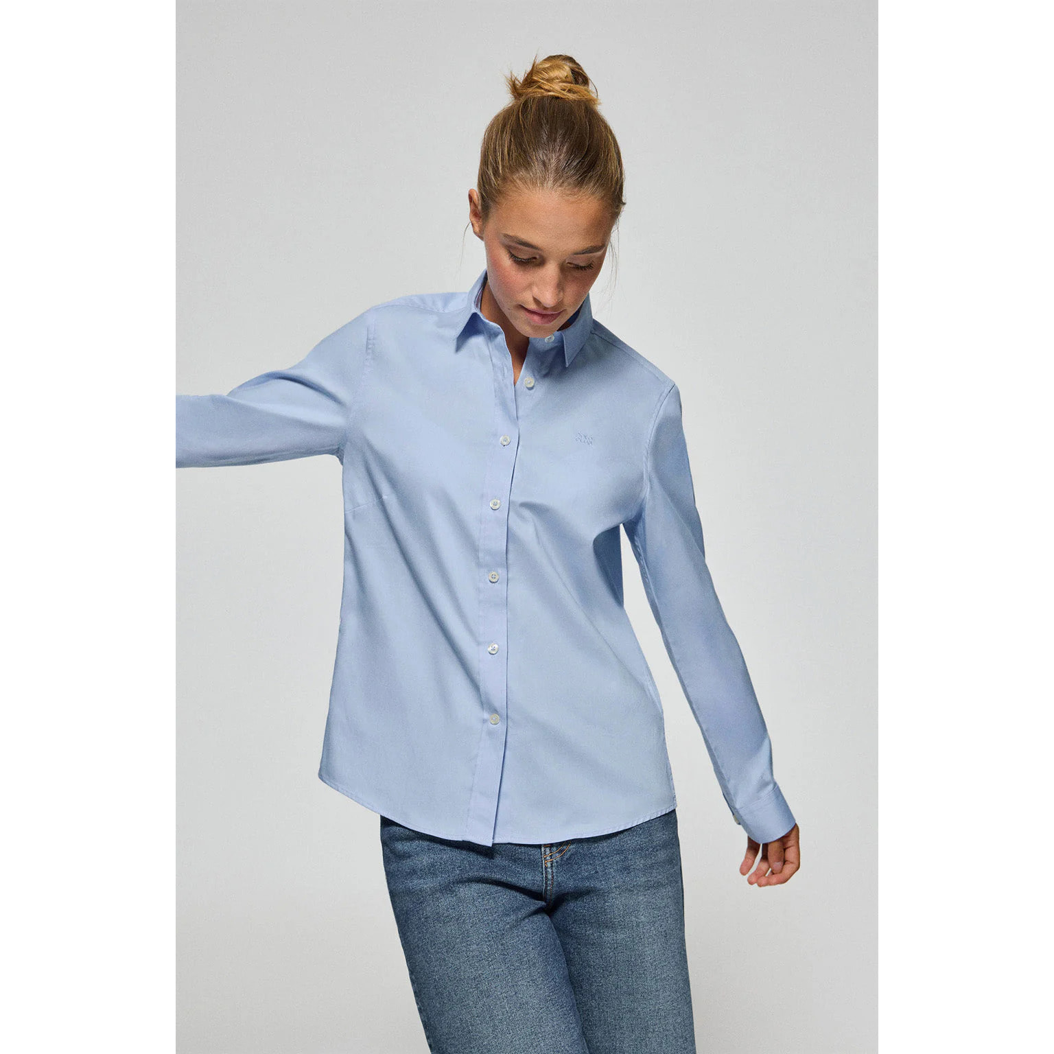 Camisa regular fit azul cielo con bordado Polo Club