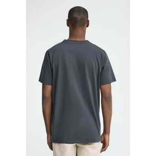 Camiseta gris piedra con bolsillo y logo Rigby Go