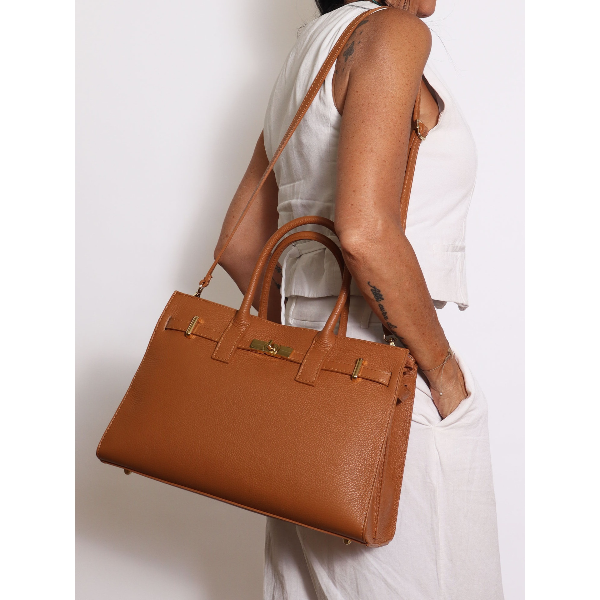 Gave Lux Borsa a mano