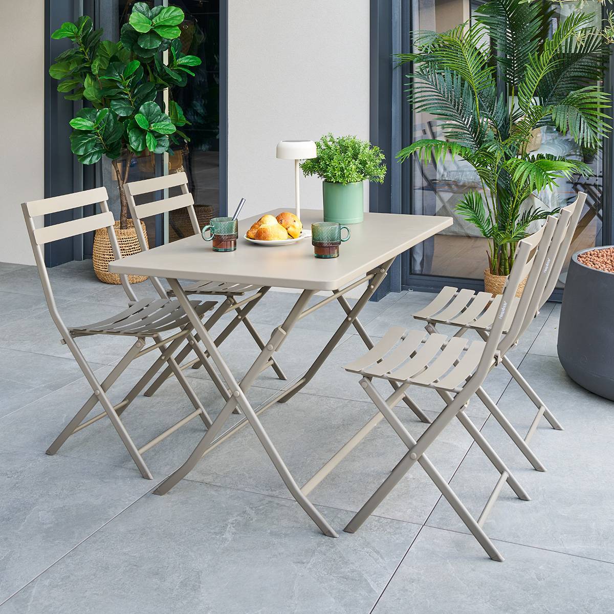 Table de jardin Greensboro 4 places pliable café 110x70cm