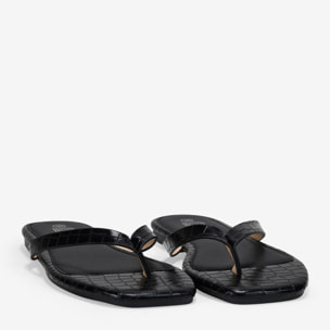Sandalias de dedo negras efecto cocodrilo