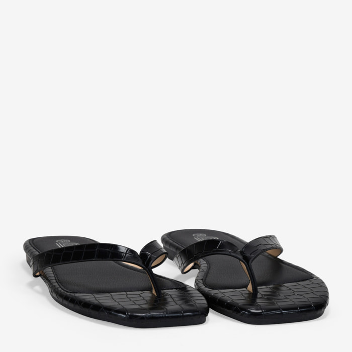 Sandalias de dedo negras efecto cocodrilo