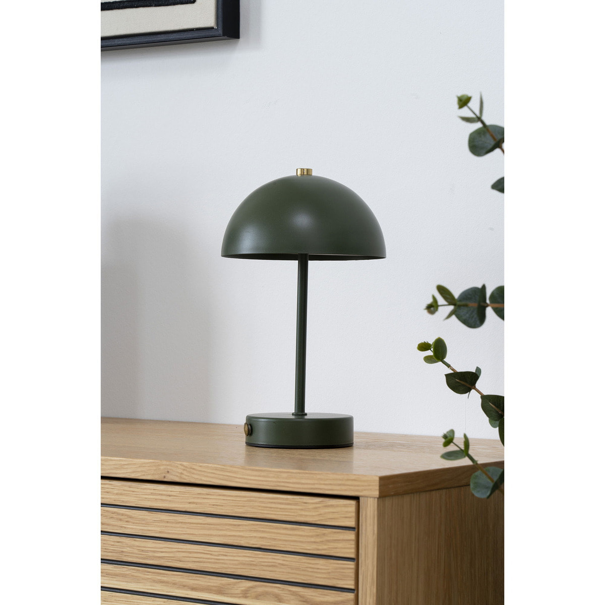 Lampada da Tavolo LED Ricaricabile Holt — Verde e Ottone in Metallo