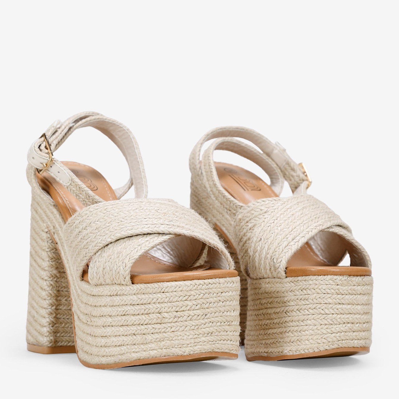 Sandalias de esparto beige con tacón XXL