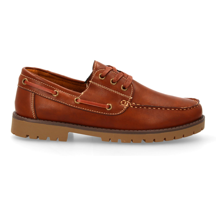 Zapatos náuticos elegantes con cordones