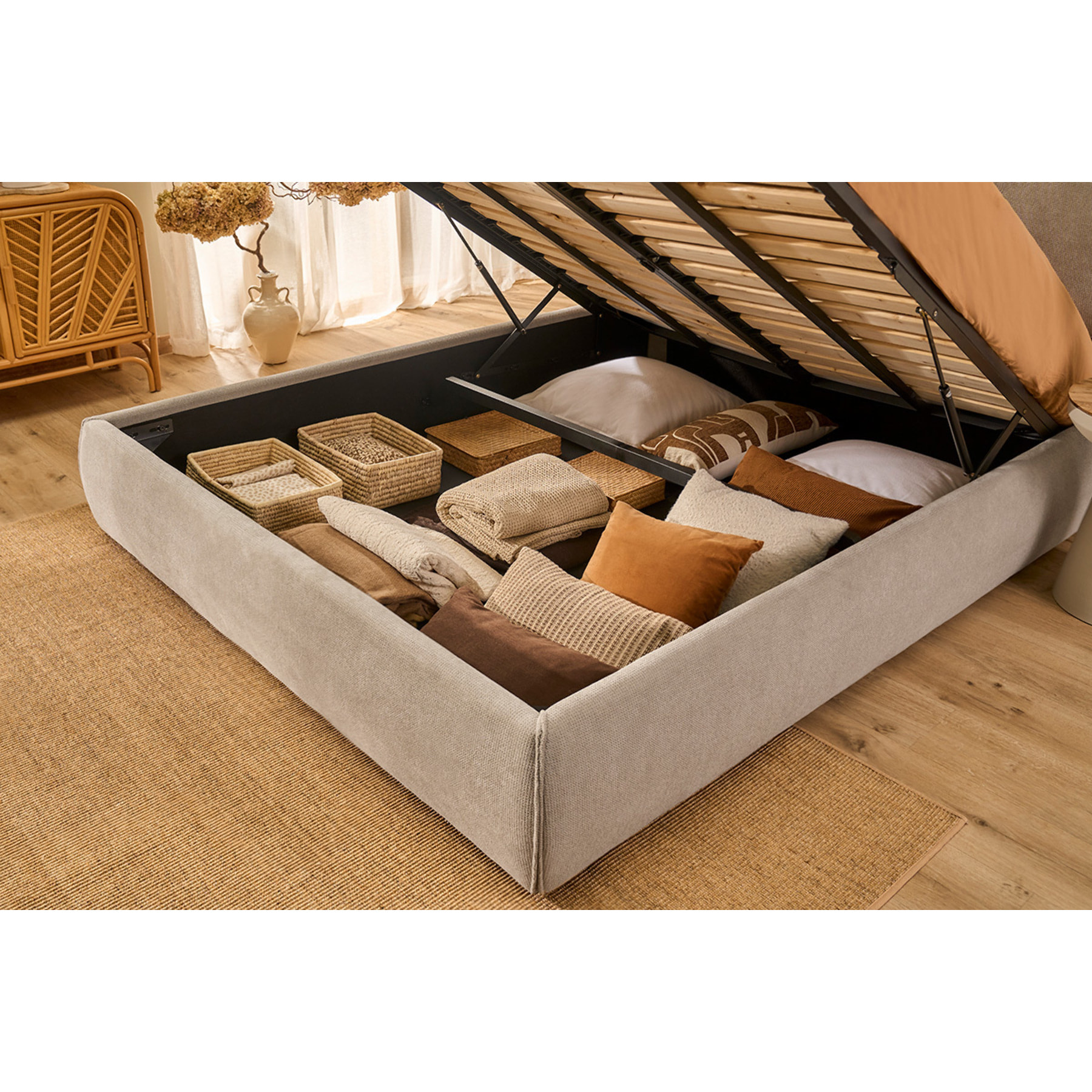 Lit coffre 2 places 160x200 cm en tissu chenille beige VIGO