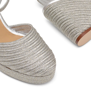 Alpargata de cuña Carolyn trenzada en acabado metalizado con cierre de pulsera