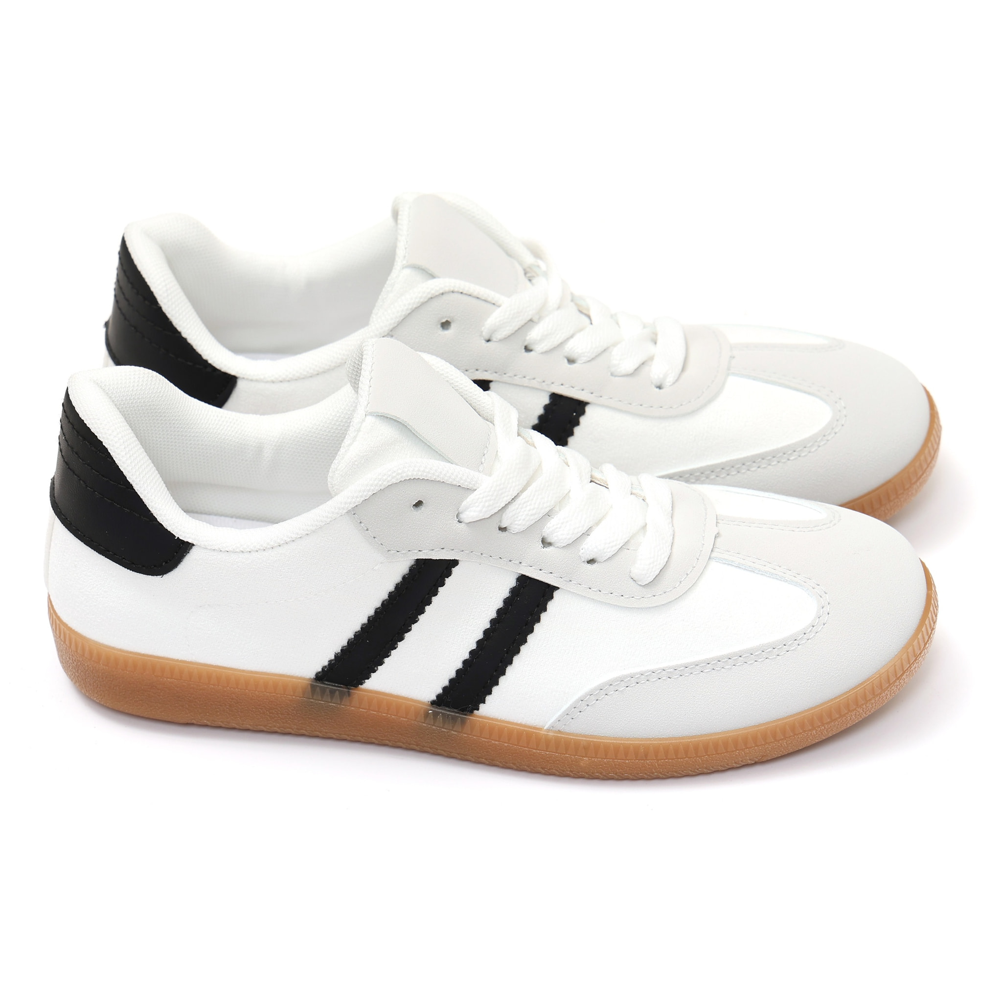 Sneakers in simil pelle scamosciata