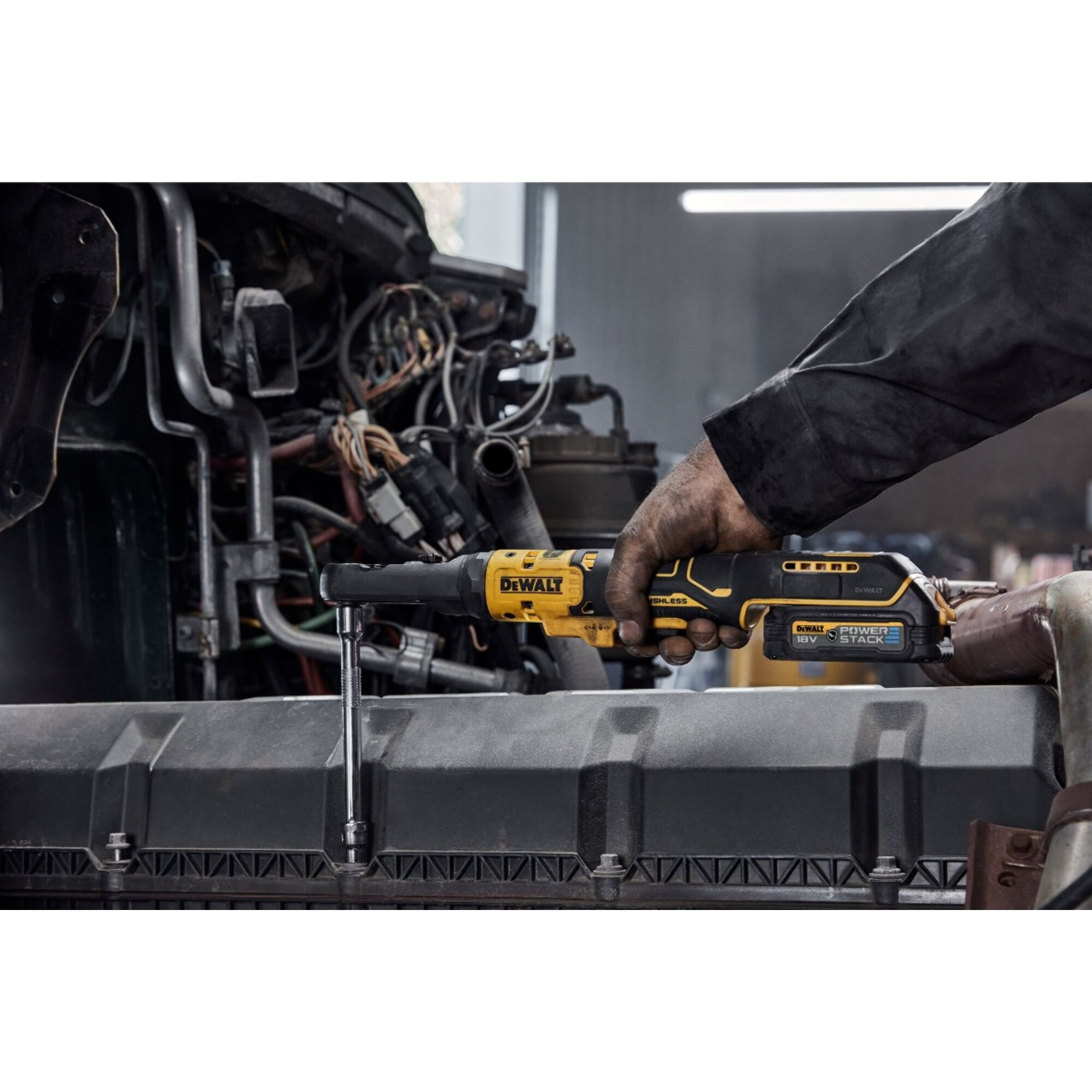 Clé à cliquet DEWALT XR 18V Brushless - Têtes interchangeables 1/4', 3/8' et porte-embout hexagonal 1/4' - DCF510N-XJ