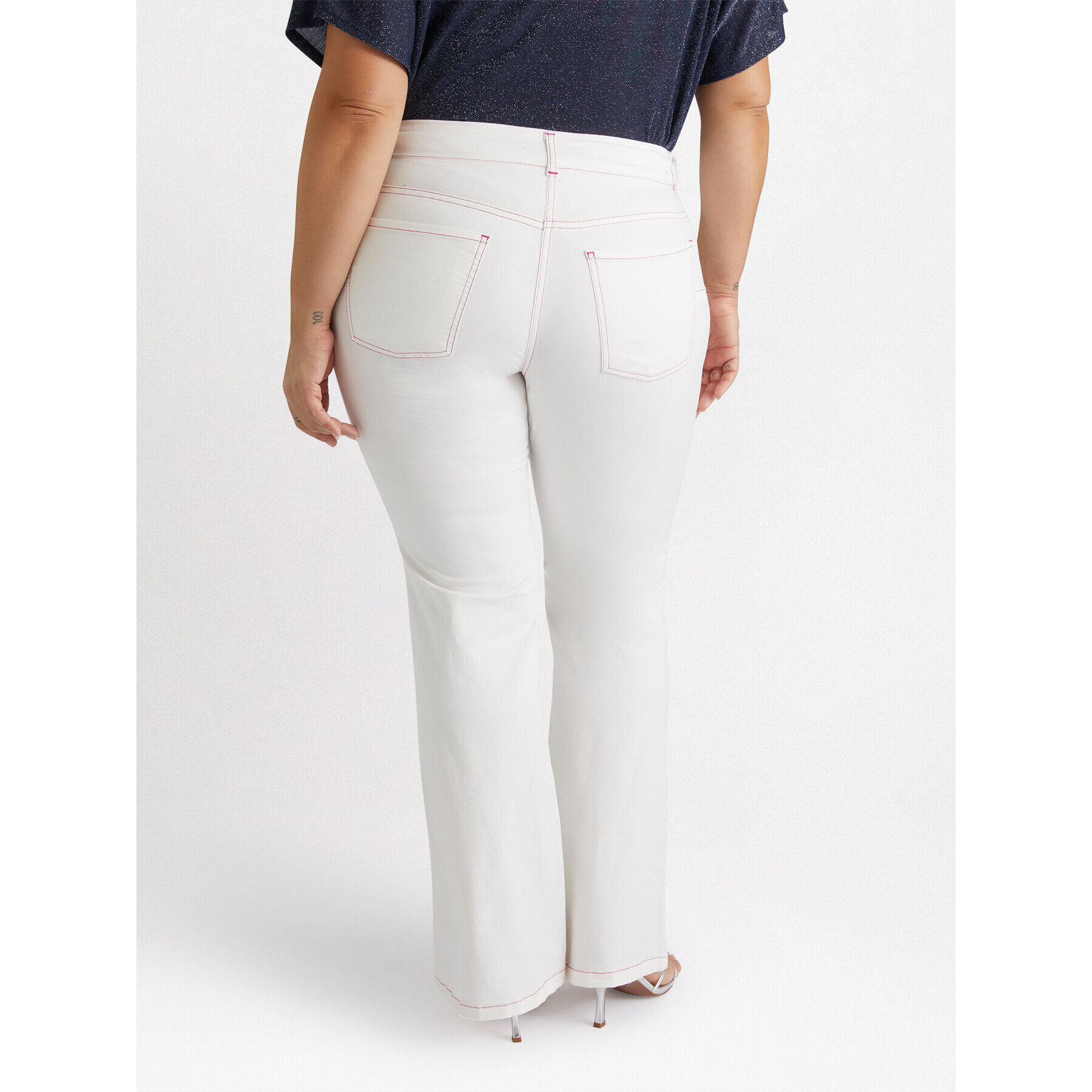 Fiorella Rubino - Pantalón de campana de algodón con pespuntes fucsia - Blanco