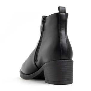 Tronchetto con tacco quadrato e punta tonda - NERO