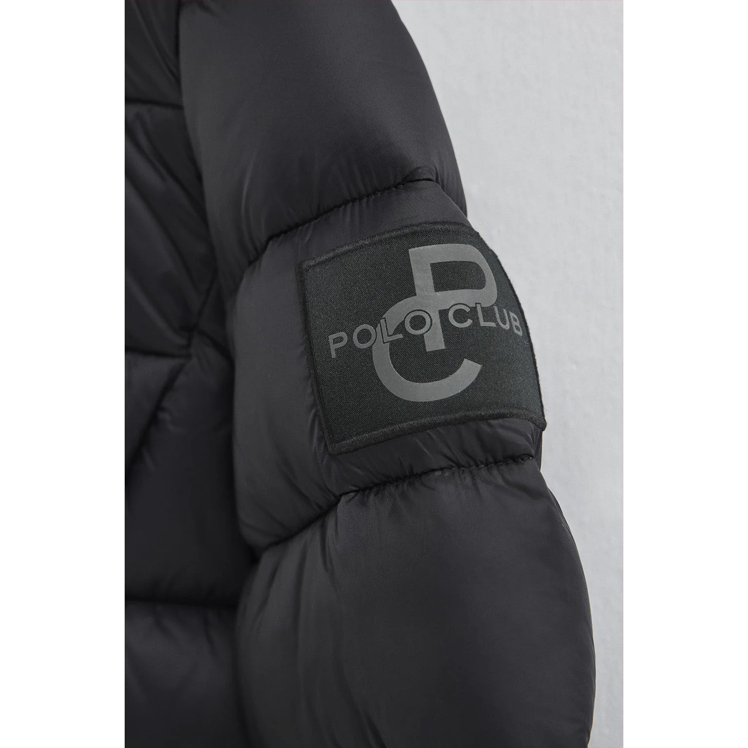 Chaqueta ultralight negra con logo Polo Club