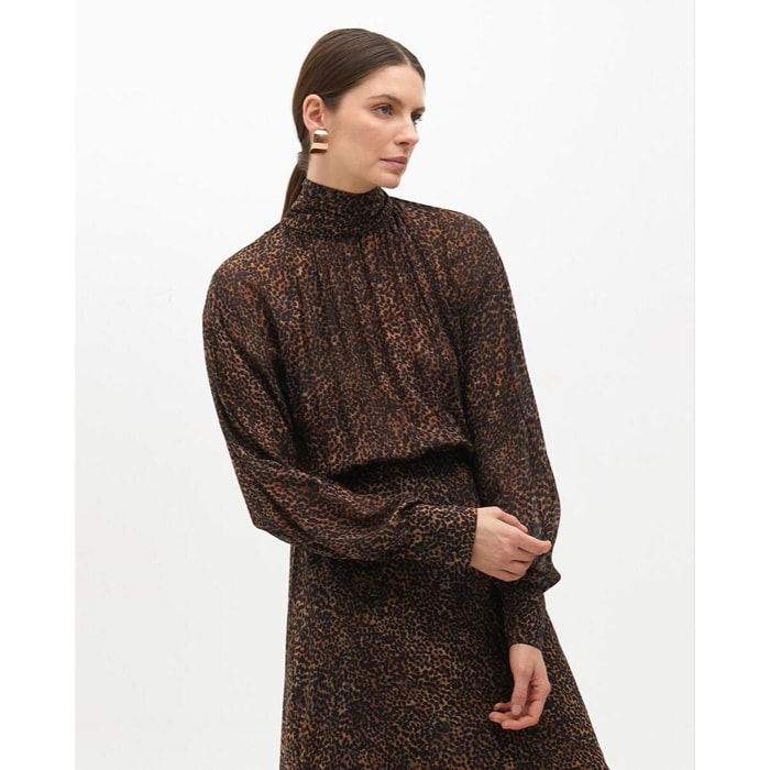 Vestito a collo alto animalier
