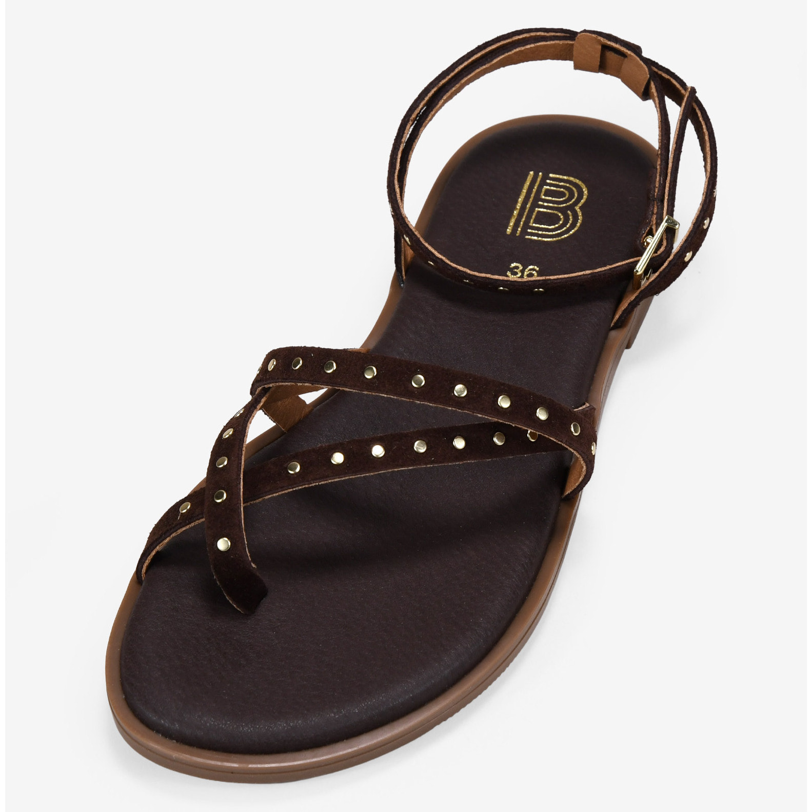 Sandalias planas marrones en piel con tachas