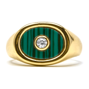Anillo con Malaquita acabado oro 18k