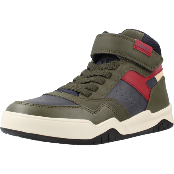 Zapatillas Niño de la marca GEOX  modelo J367RF 0MEFU MARRON