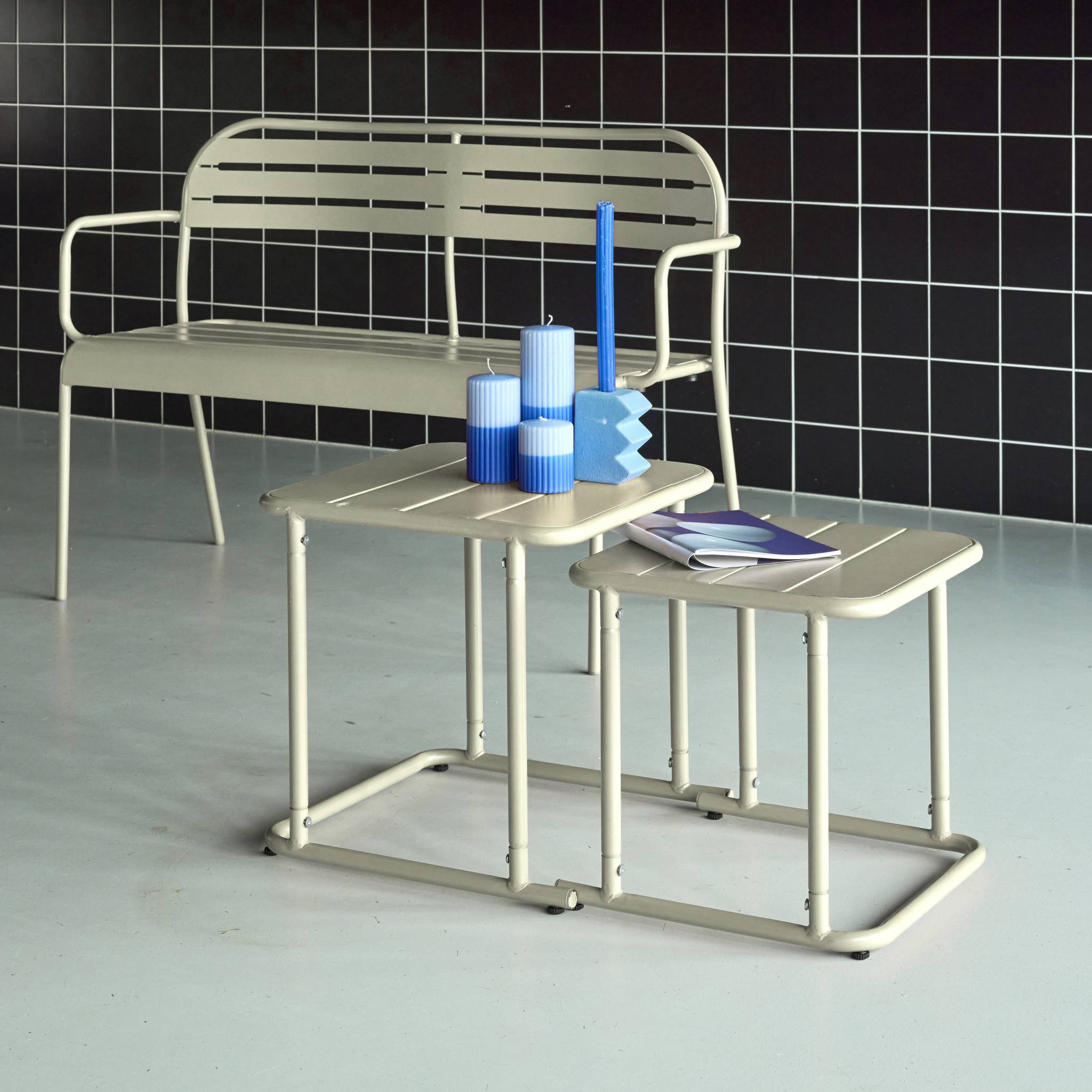 Table gigogne extérieure carrée en acier AMÉLIA