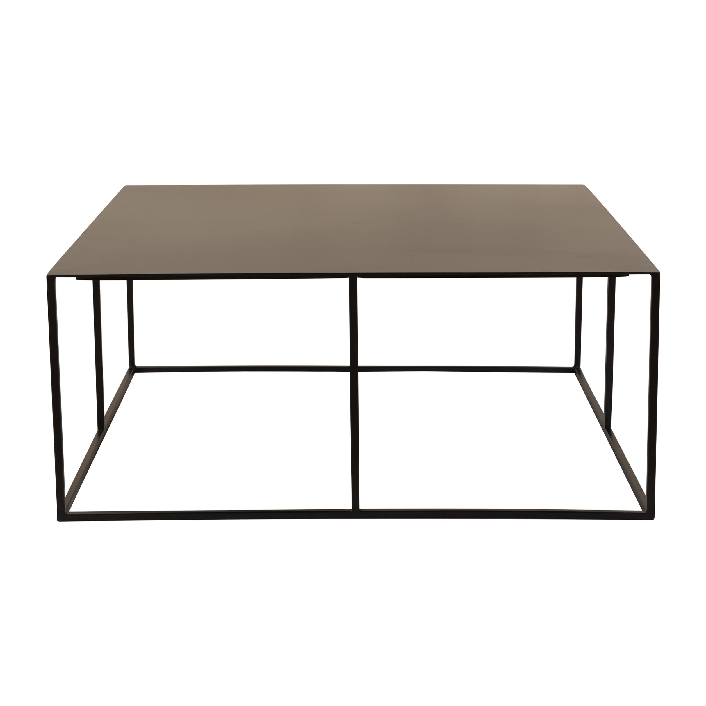 Table basse carrée Cola