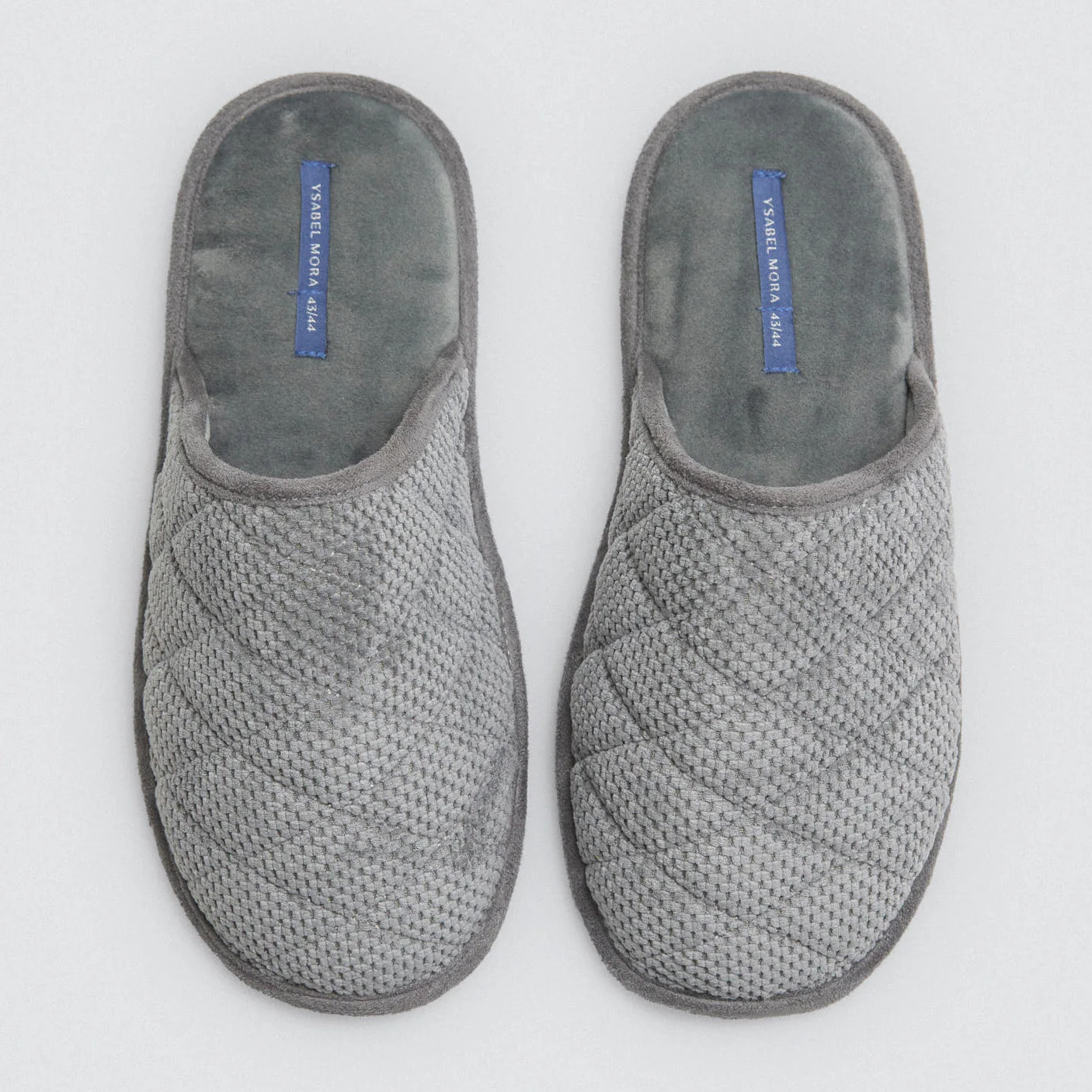 Pantofola da casa imbottita e vellutata