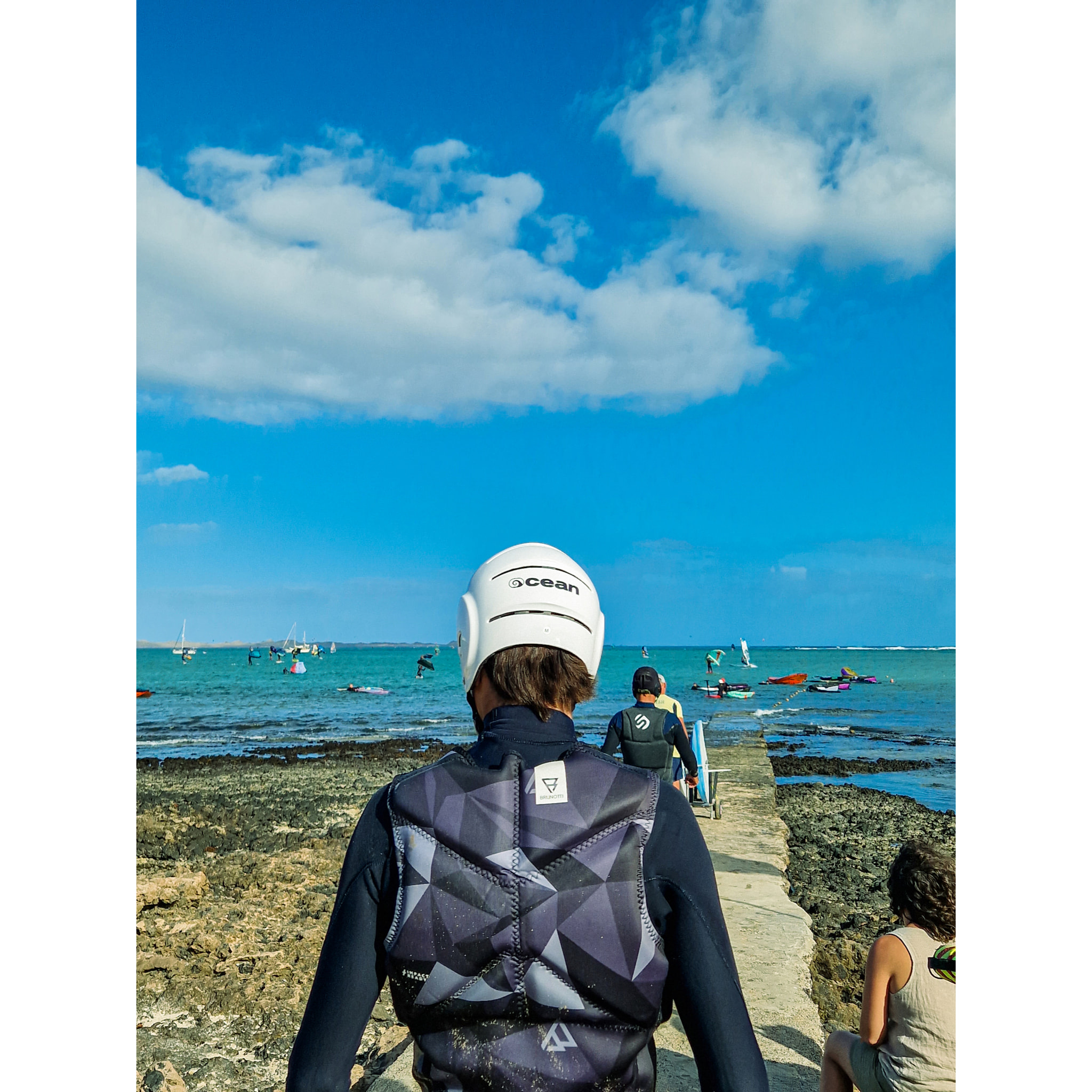 CASCOS PARA DEPORTES DE AGUA OCEAN DOLPHIN de color Blanco