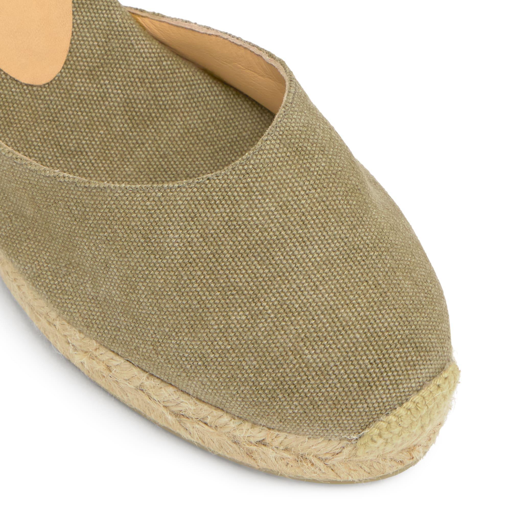 Alpargata de cuña 6 cm en lona de algodón con pala en v y cintas