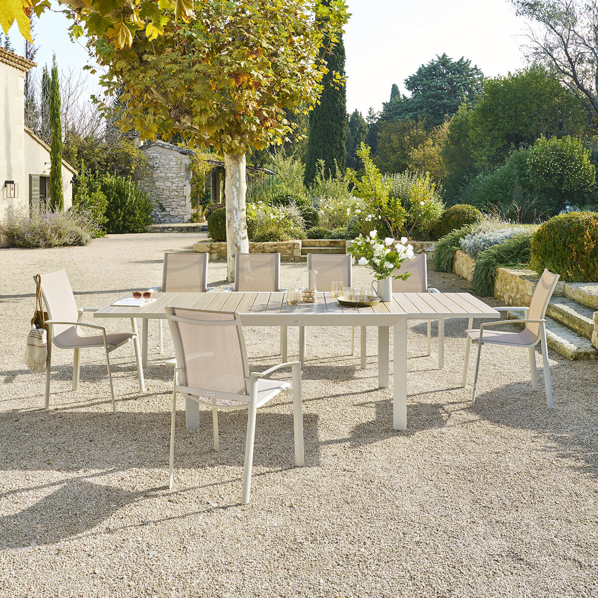 Table de jardin extensible coulissante "Évasion" effet bois lin & argile 10 places  lates en aluminium