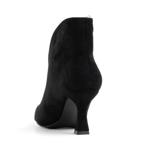 Tronchetto con spacco a V e tacco a rocchetto - CAMOSCIO