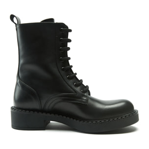 Lace-up British Passport Nero