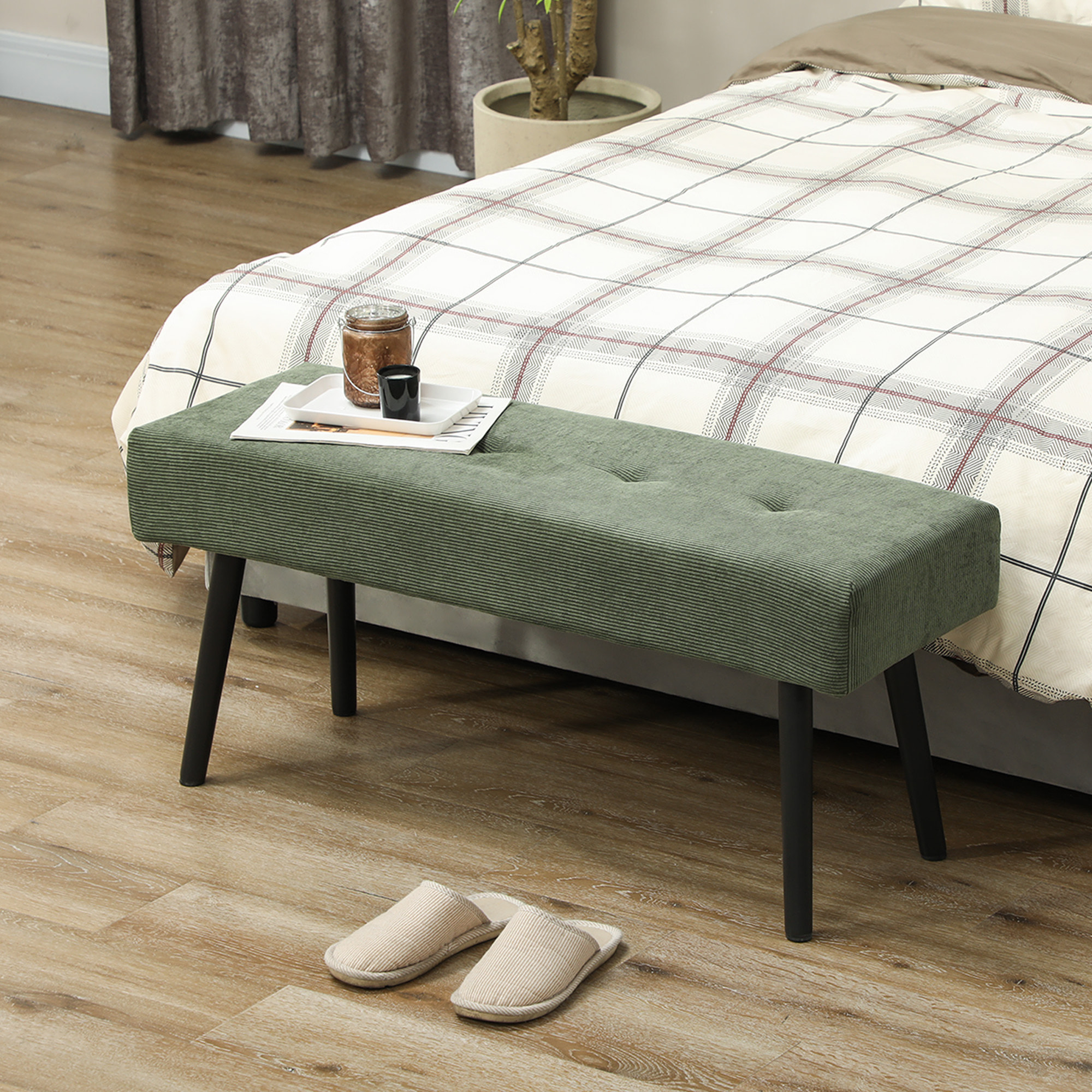 Banquette bout de lit velours côtelé design dim. 100 x 36 x 45 cm acier noir tissu vert