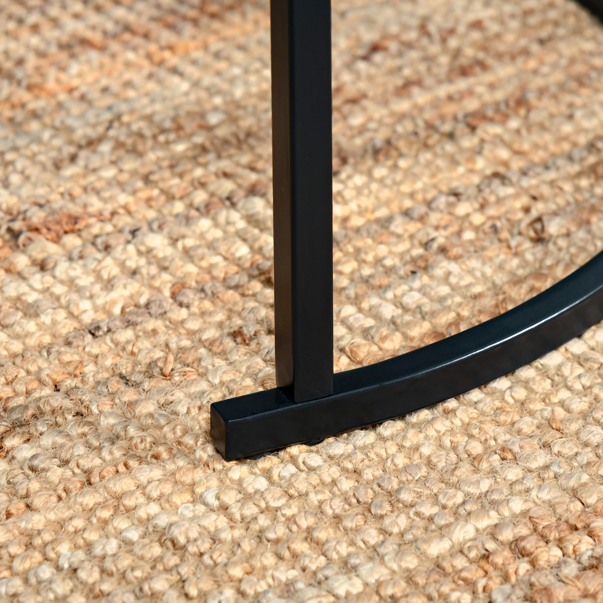 Juego de 2 Mesas Auxiliares Redondas Apilables Mesas Nidos Modernas con Encimera en Efecto de Mármol y Marco de Acero Ø60x46 cm y Ø40x40 cm Negro