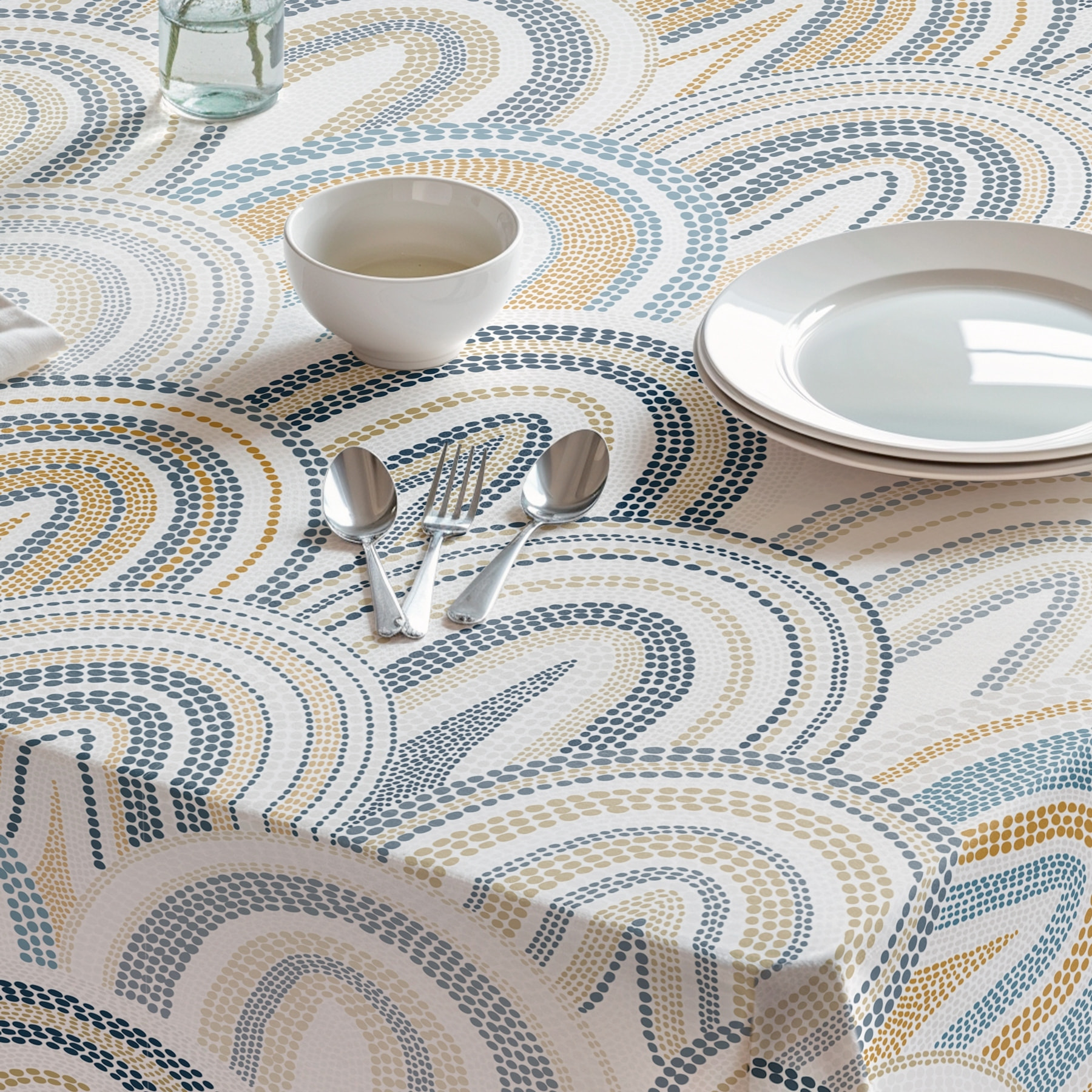 Nappe imprimée anti-tâches MARGOT BLEU