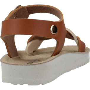 Sandalias Niña de la marca GEOX  modelo J SANDAL COSTAREI GI MARRON