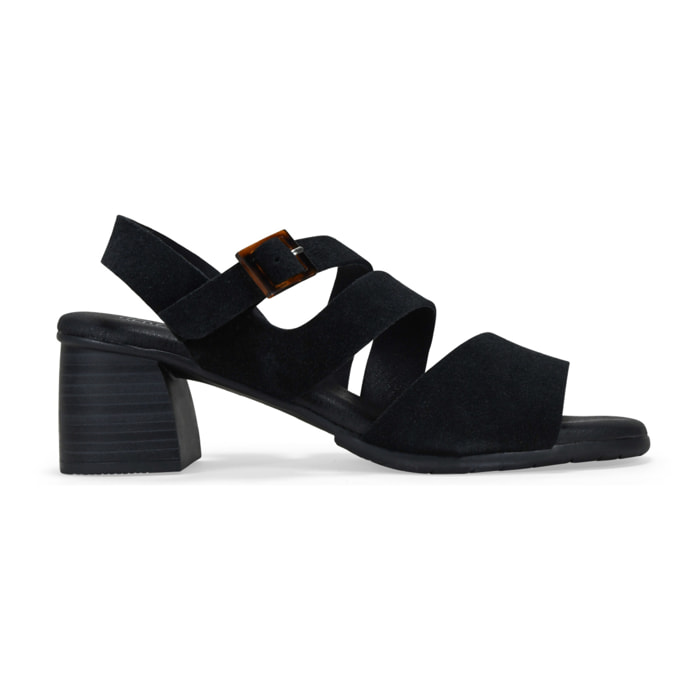 Sandalias de tacón negras en piel con hebilla
