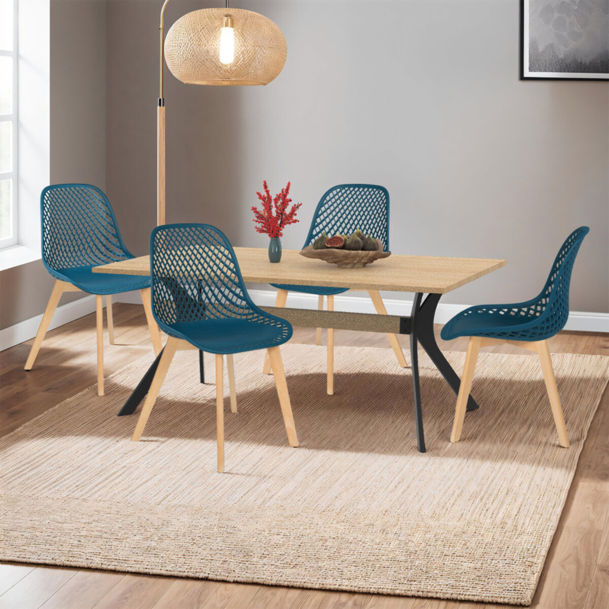 Chaises Maëlle assise ajourée et pieds bois