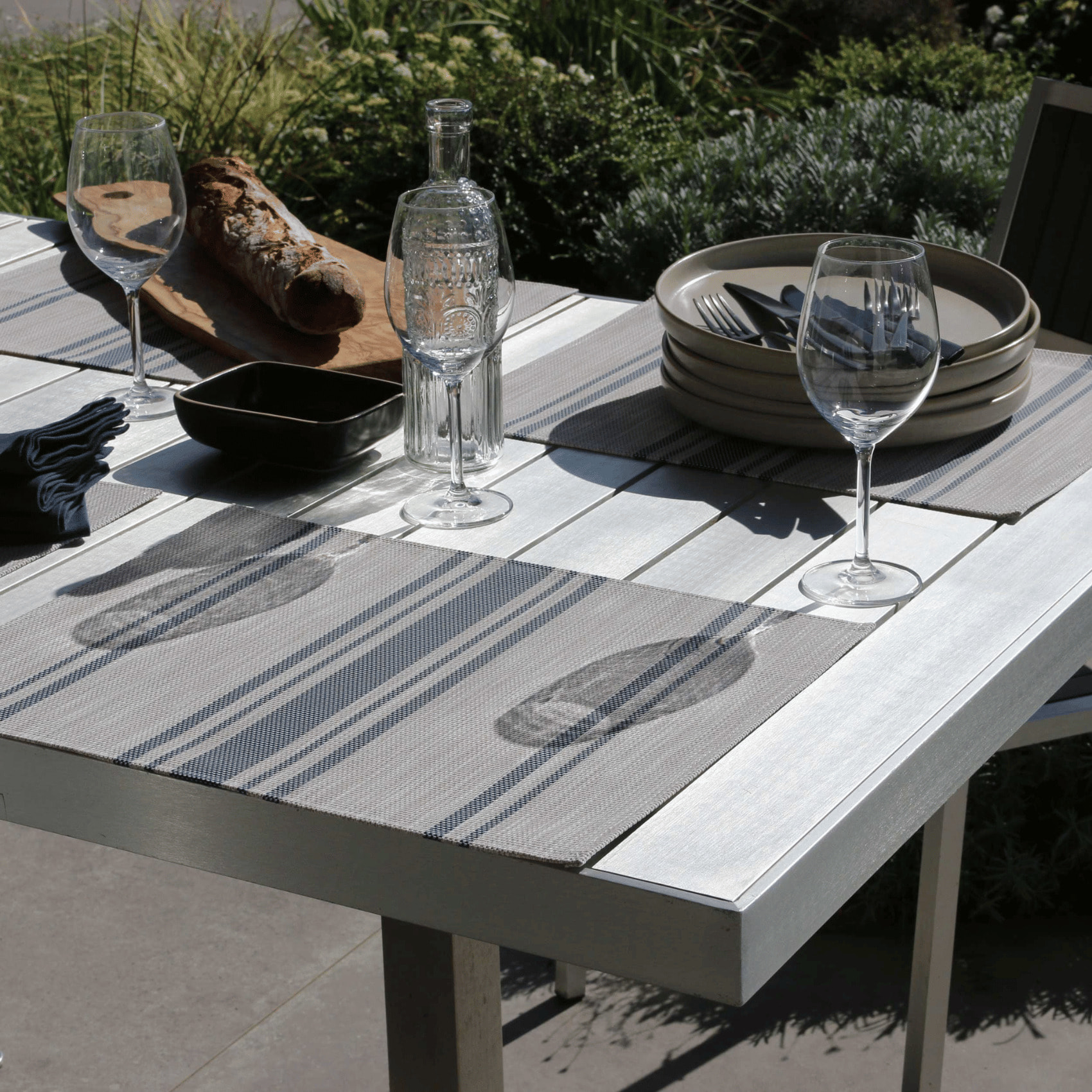 Set de table lavable à fines rayures - Bleu Marine