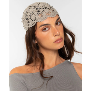 Gorro casquete de mujer calado con abalorios gota