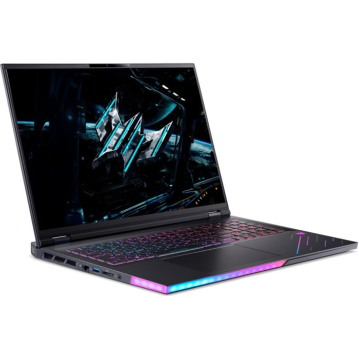 PC Gamer ACER Predator Helios 18 AI PH18-73-9498