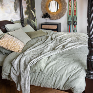 Courte pointe en velours à motif vert 220cm BYZANCE