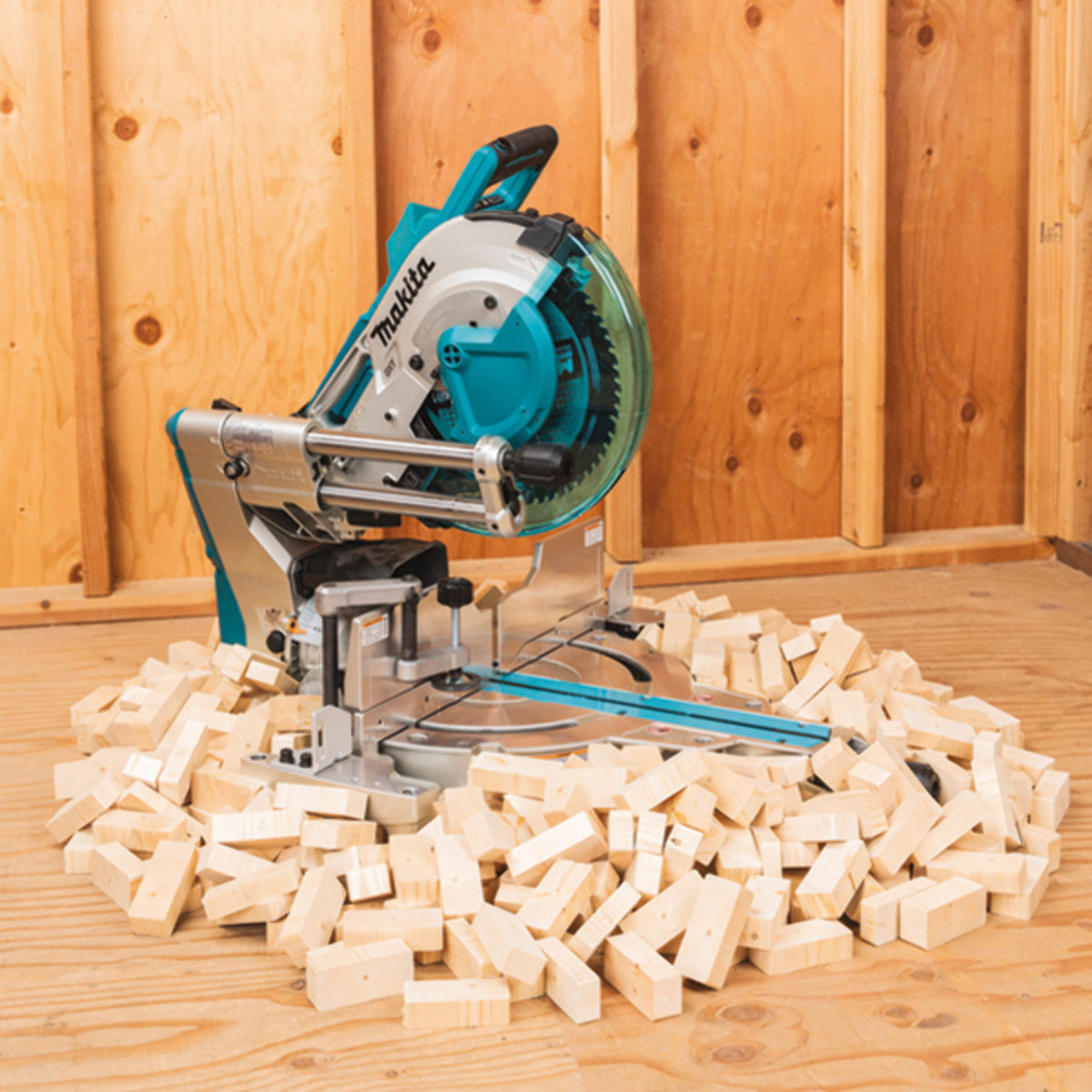 Sierra radial MAKITA 36V 2x18V Li-Ion Ø305 mm - Sin batería ni cargador - DLS211ZU