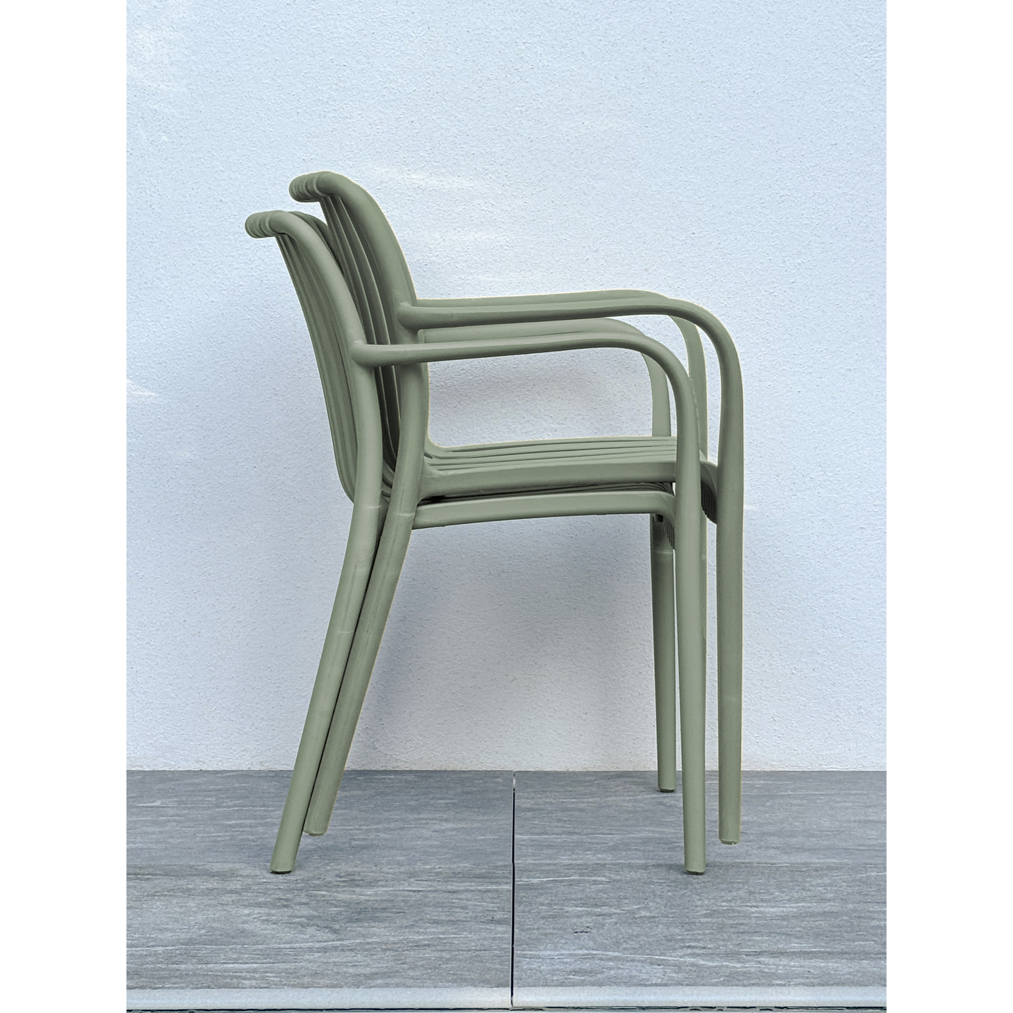 TIAGO - Lot de 2 fauteuils de jardin empilables en Polypropylène vert olive