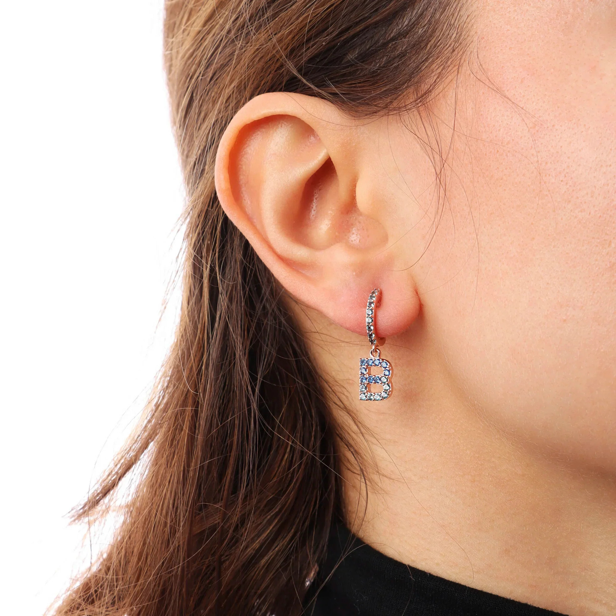 Orecchino Pendente con Lettera B in Pavé di Cubic Zirconia Rosa