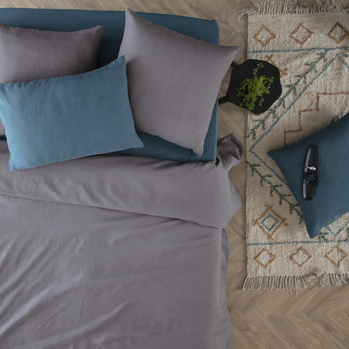 Drap-housse "Linah" - bleu canard - lin lavé 140x190 cm