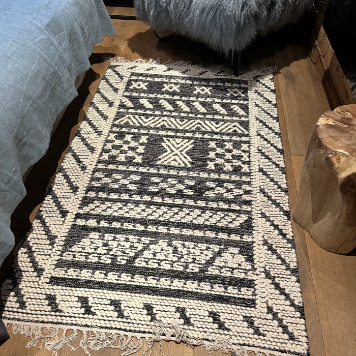 Tapis en laine et coton noir 90x150cm TOKAT