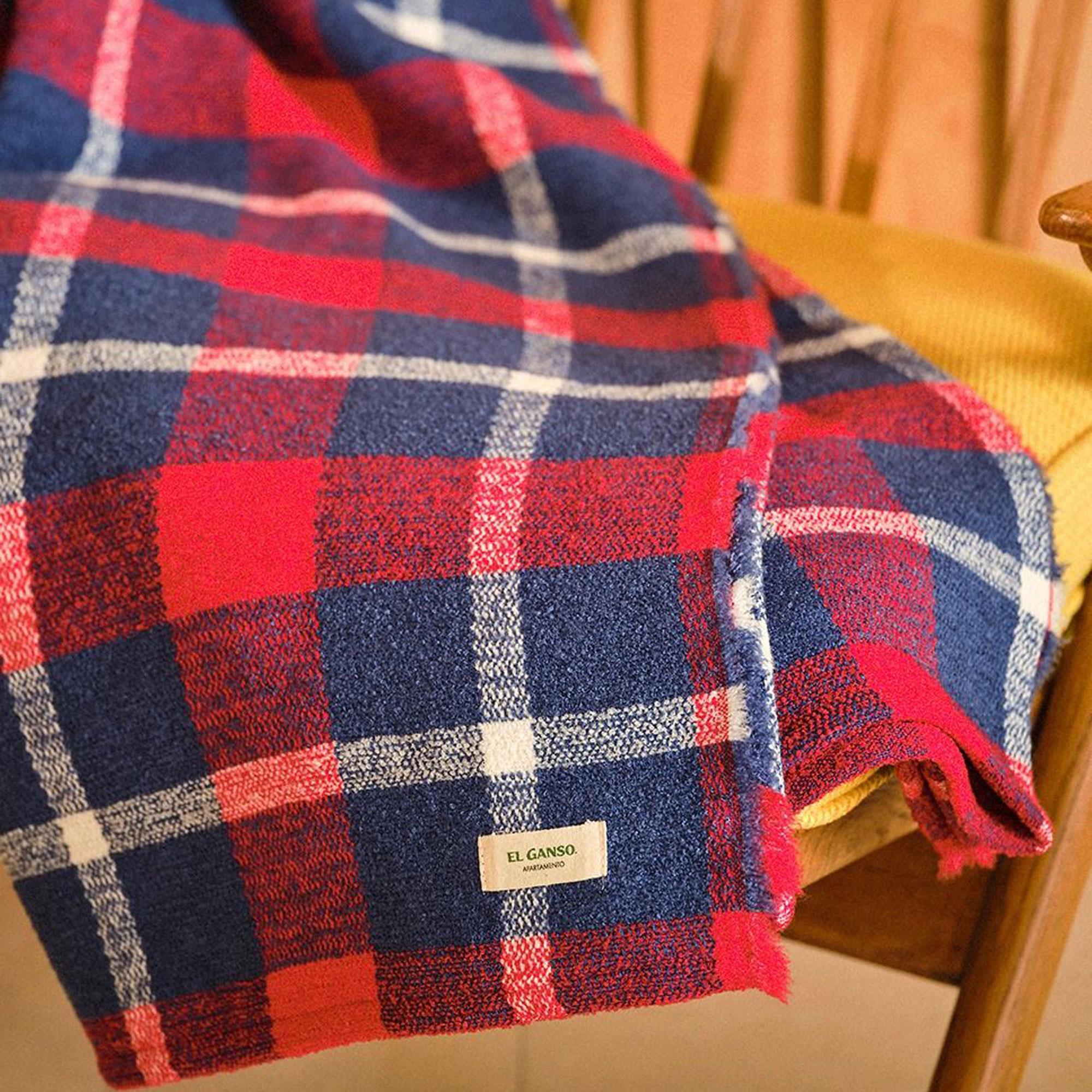 Manta de punto 140x190cm 340gr hilo teñido diseño a cuadros el ganso