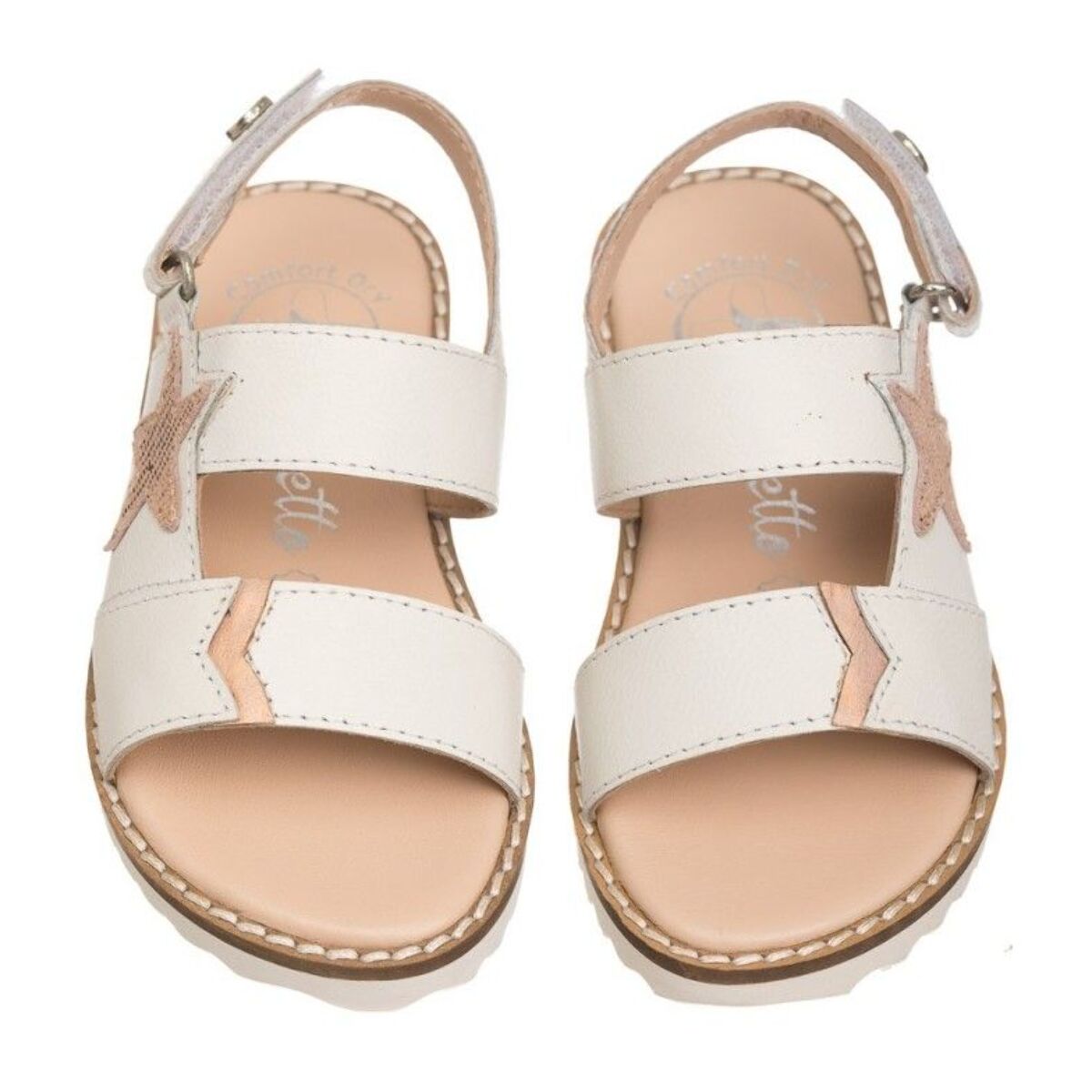 Sandalia blanca en piel con detalle de estrella color oro