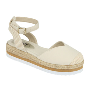 Alpargatas con Detalles de Tiras en Beige