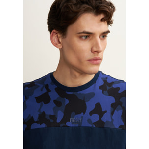 T-shirt con Inserto Camouflage