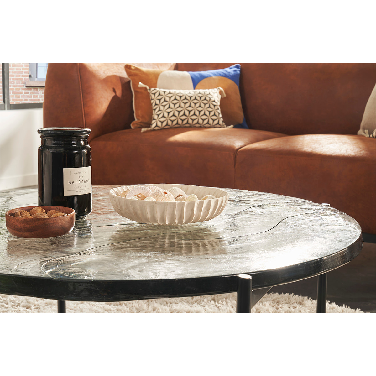 Table basse ronde avec double plateau en verre recyclé et métal noir D85 cm WELLE