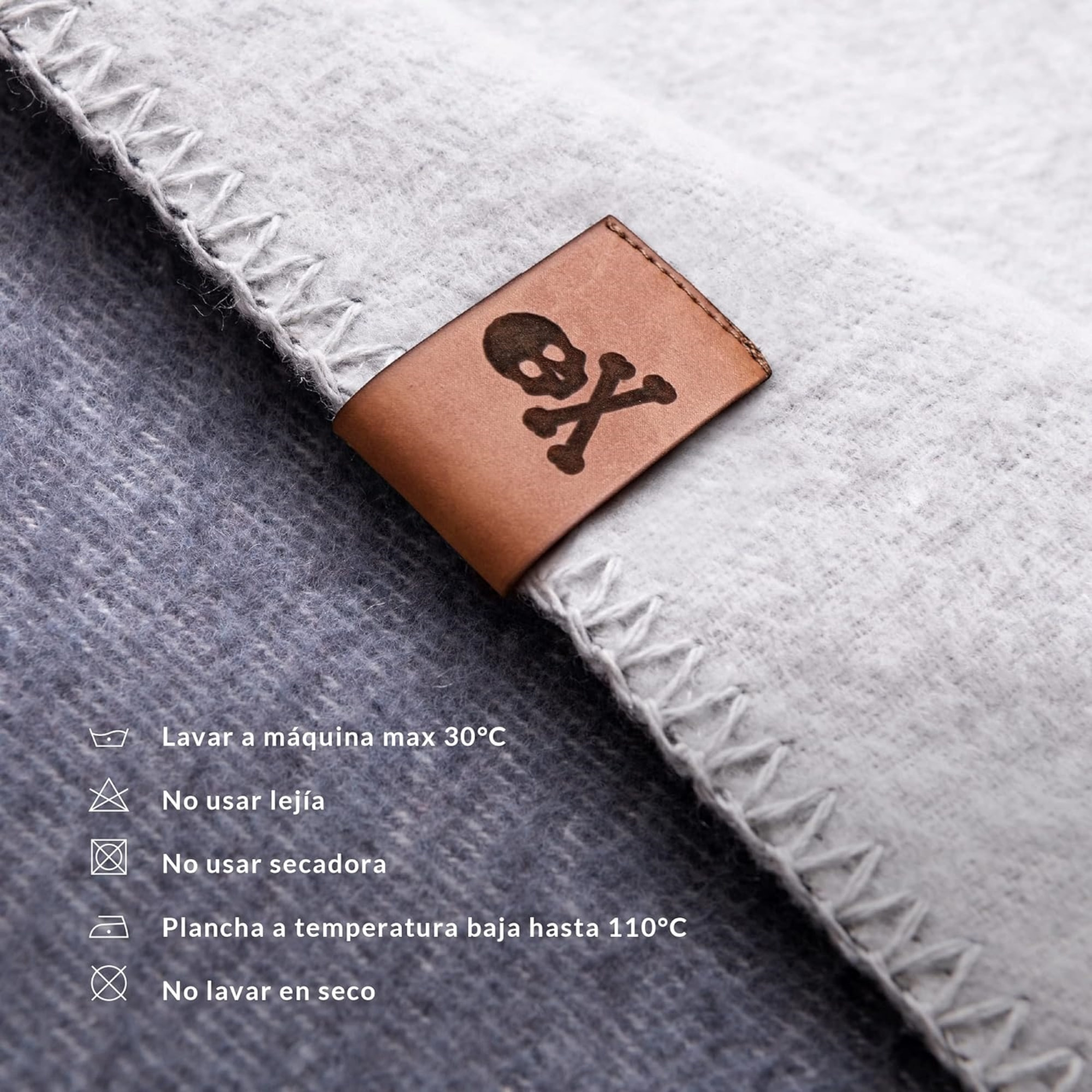 Manta scotch 140x190 60% algodón 40% acrílico 320gsm azul scalpers home