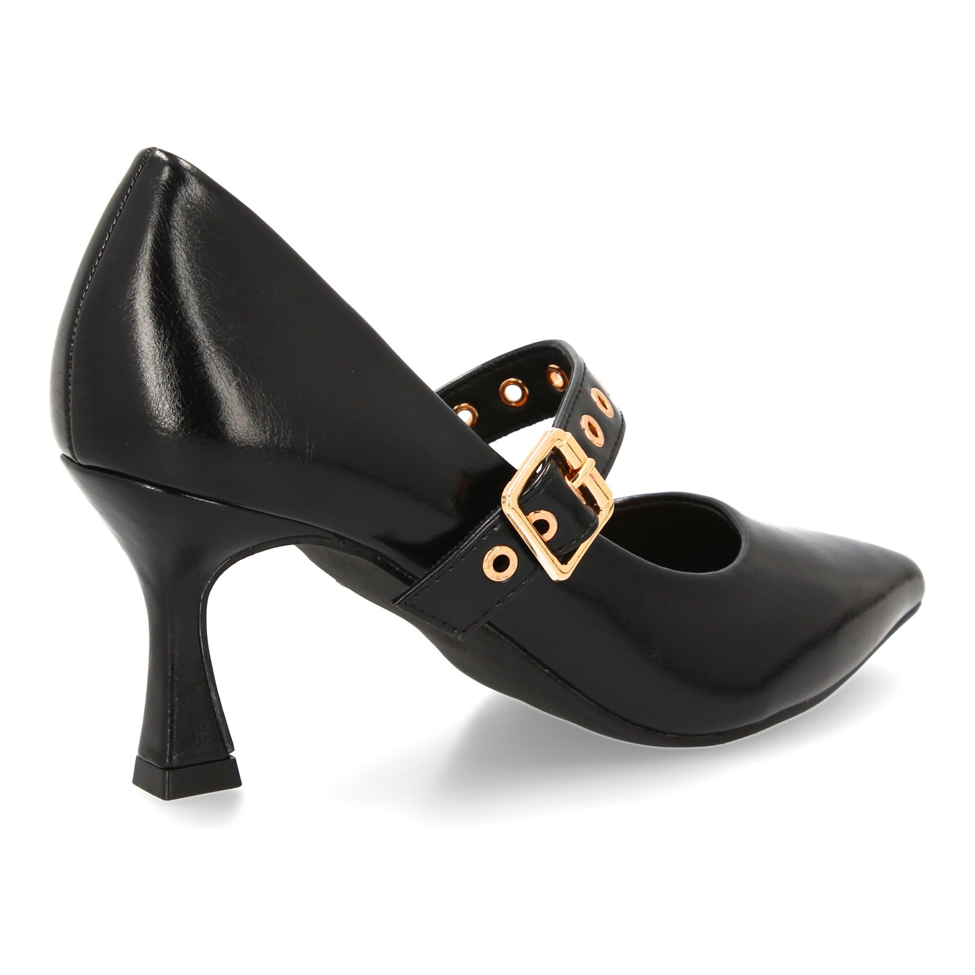 Zapato salón con tira de tachuelas.